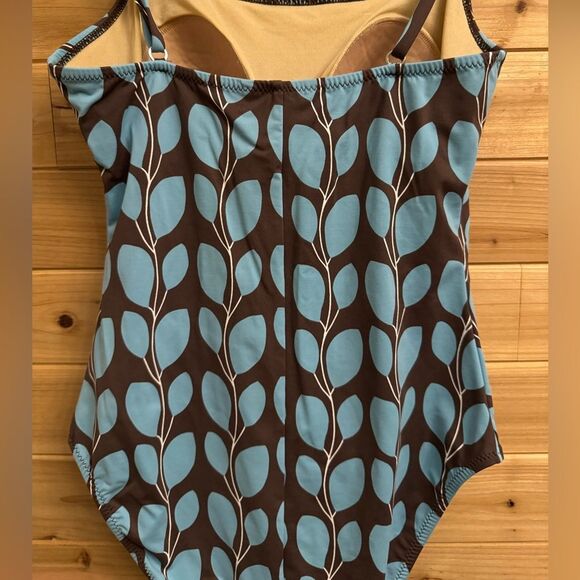 Garnet Hill Size 8/Medium Brown Blue Floral Leaf Pattern One Piece Swimsuit - Picture 7 of 14